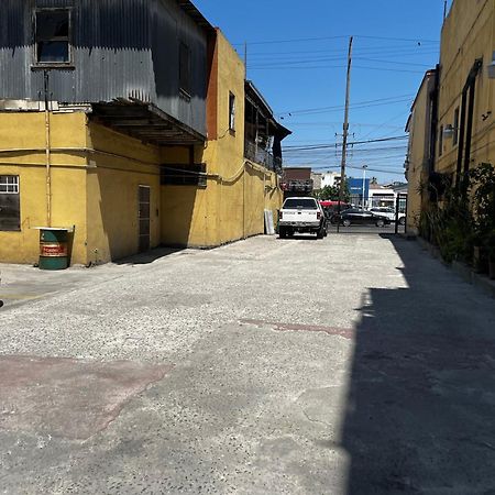 Oyo Hotel Linda Tijuana Exteriör bild