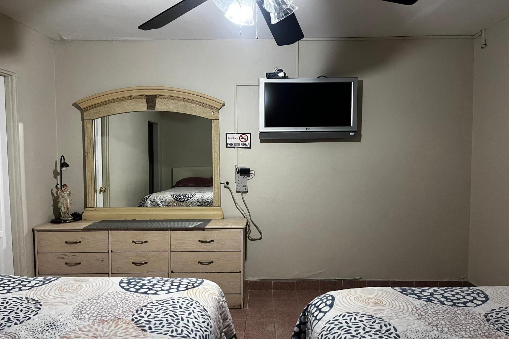 Oyo Hotel Linda Tijuana Exteriör bild