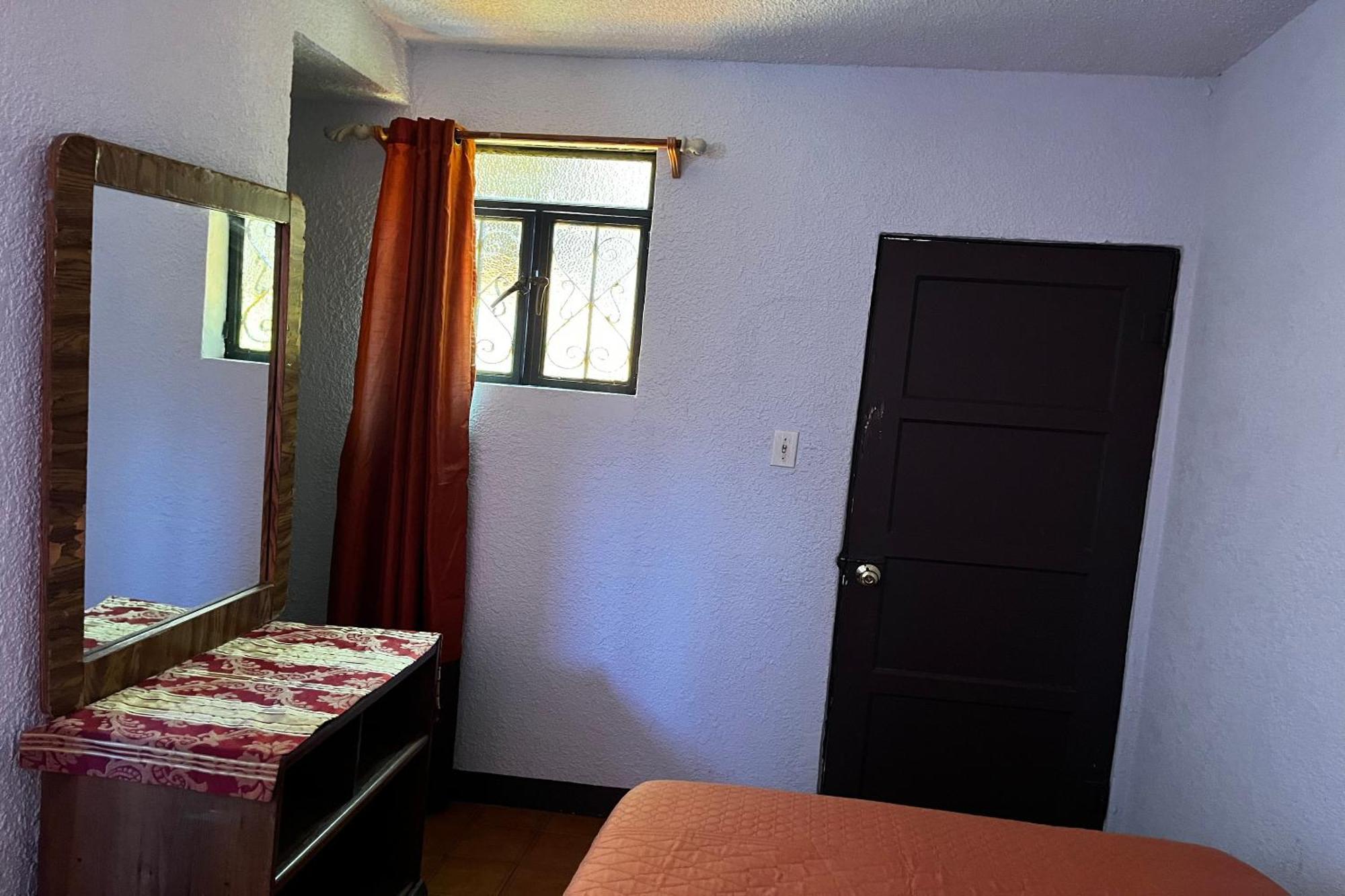 Oyo Hotel Linda Tijuana Exteriör bild