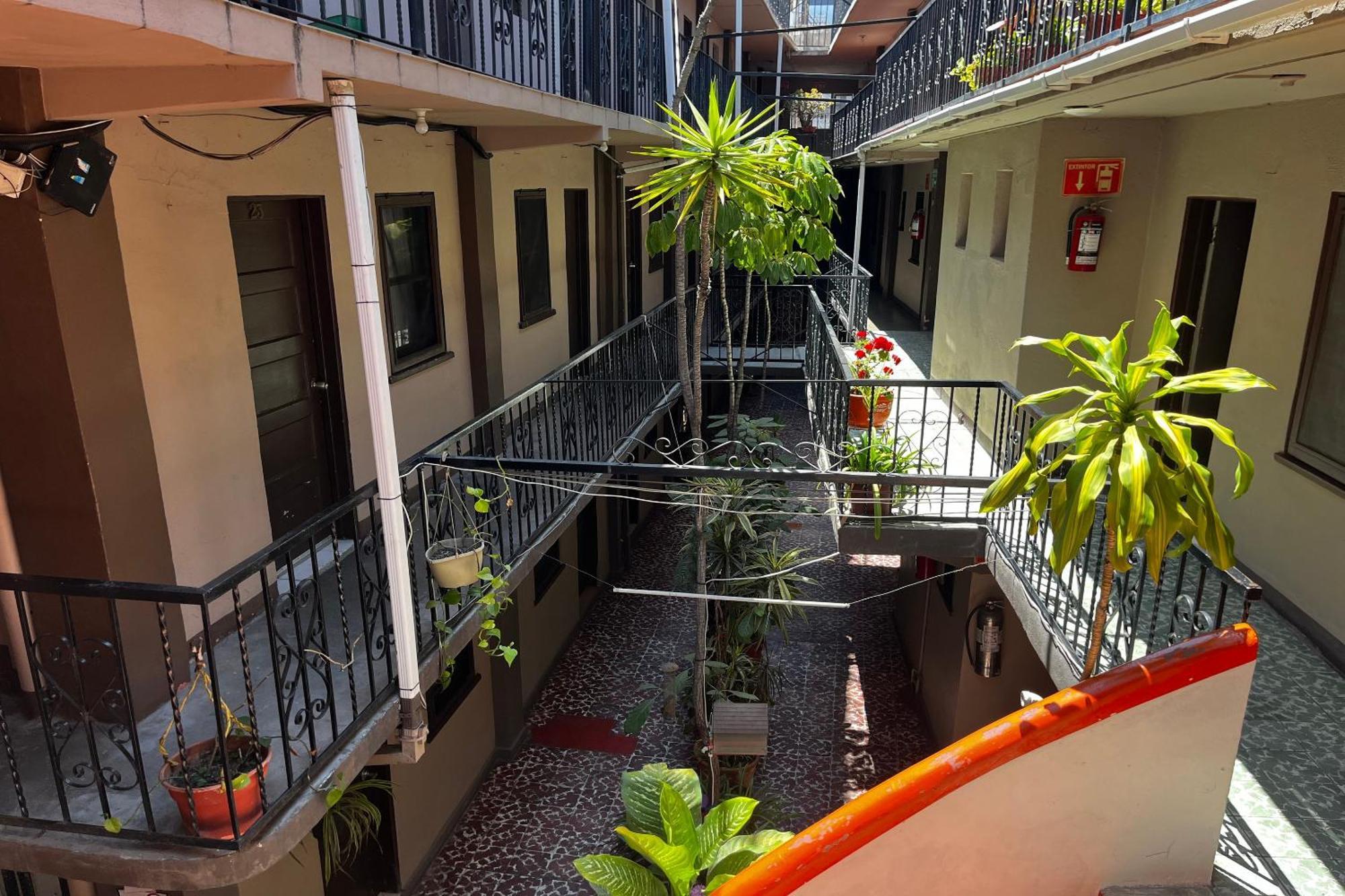 Oyo Hotel Linda Tijuana Exteriör bild